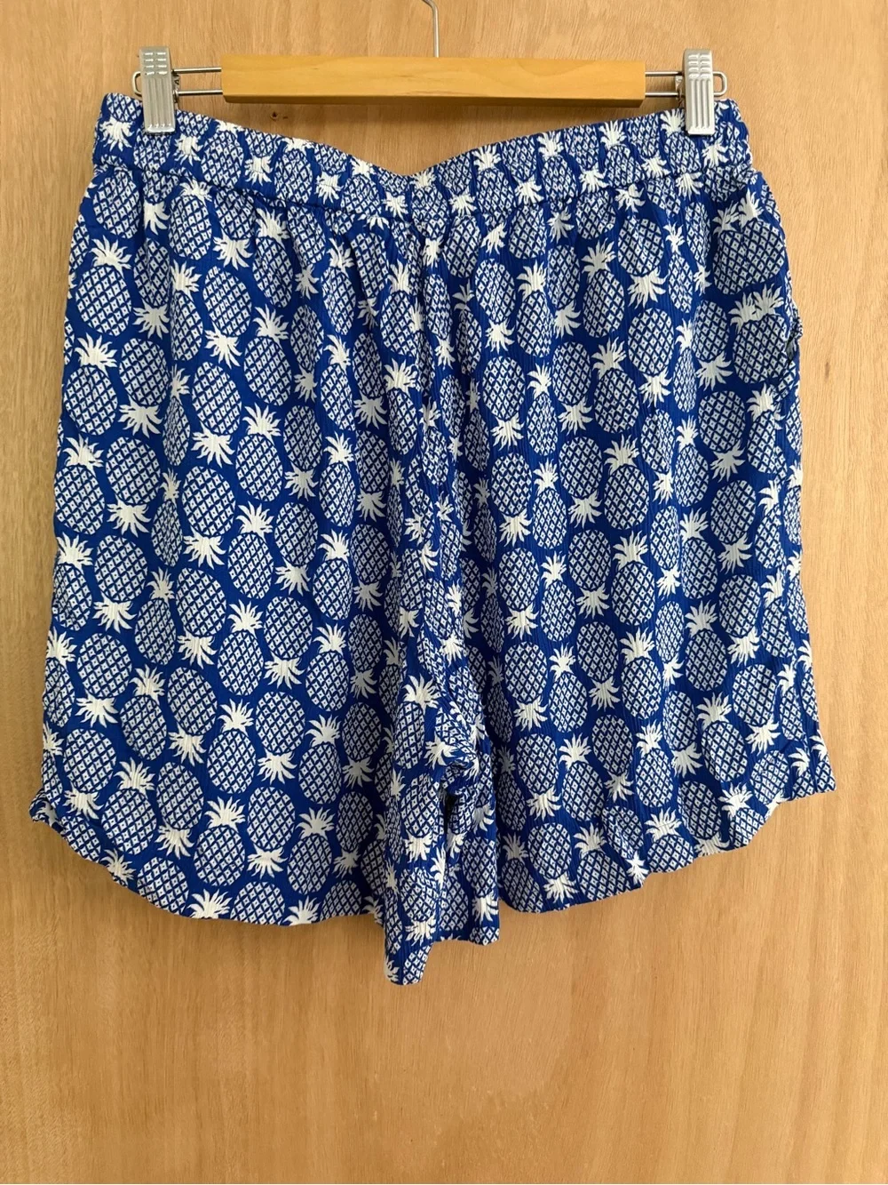 Boden Bembridge Blue Pineapple Shorts, Pull On Crinkle Fabric, Tassels